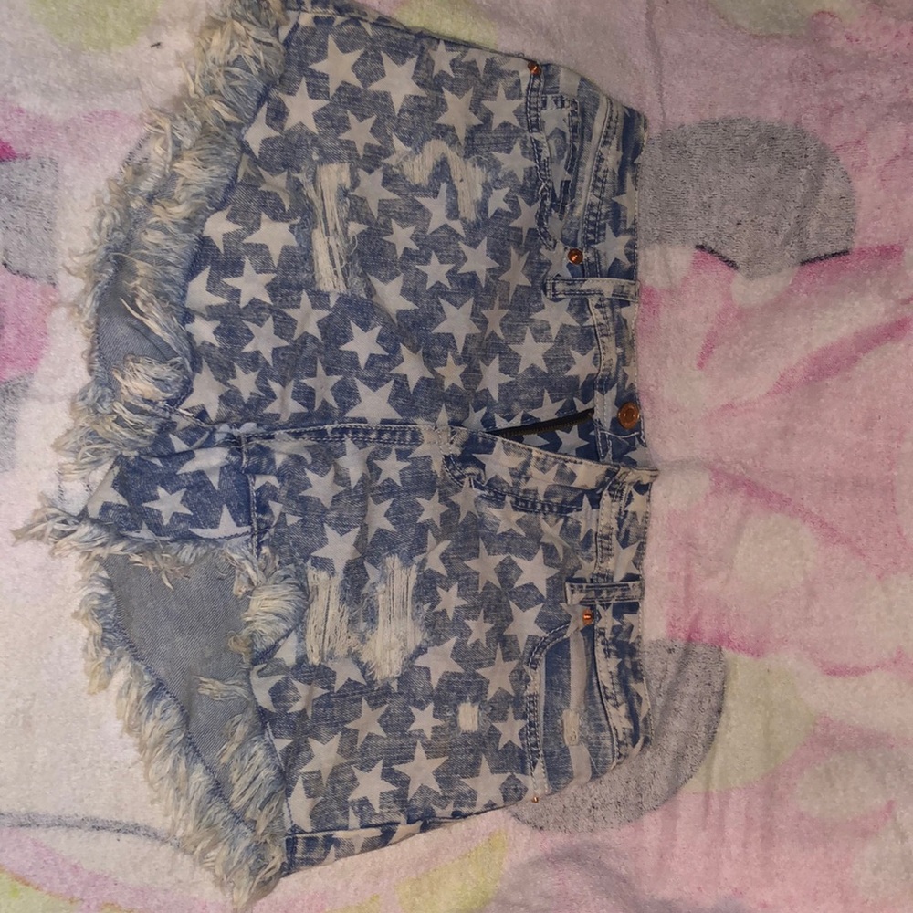 Star design, Denim, High rise, shorts. Size 6/28